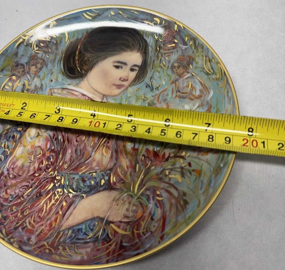 Edna Hibel O’Hana Collector Plate World I Love Series Japanese Woman Ltd Ed 5466